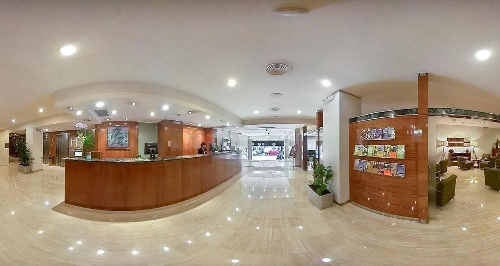 Nh Barcelona Eixample Hotel Kültér fotó